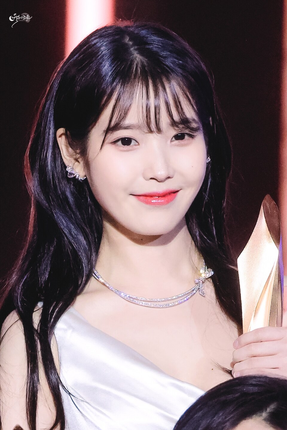 2023 백상예술대상 무대의 아이유